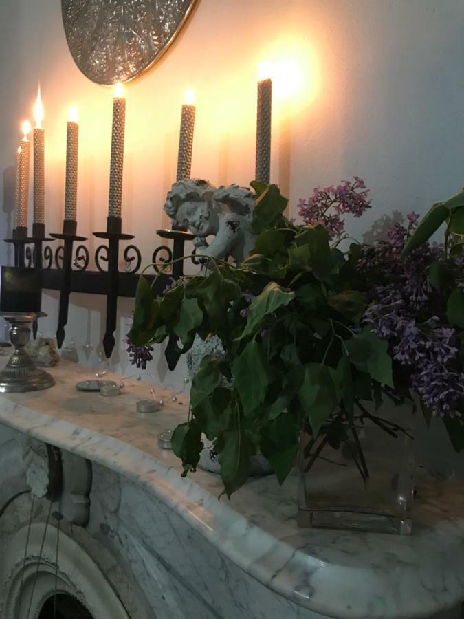 Bel'S Inn Bed And Breakfast Кингстън Екстериор снимка