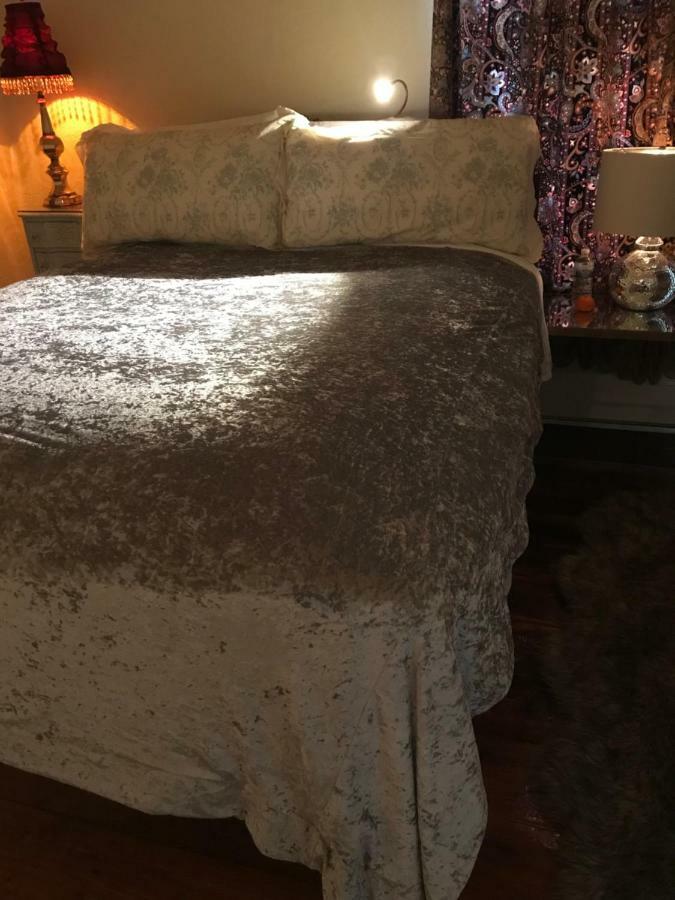 Bel'S Inn Bed And Breakfast Кингстън Екстериор снимка