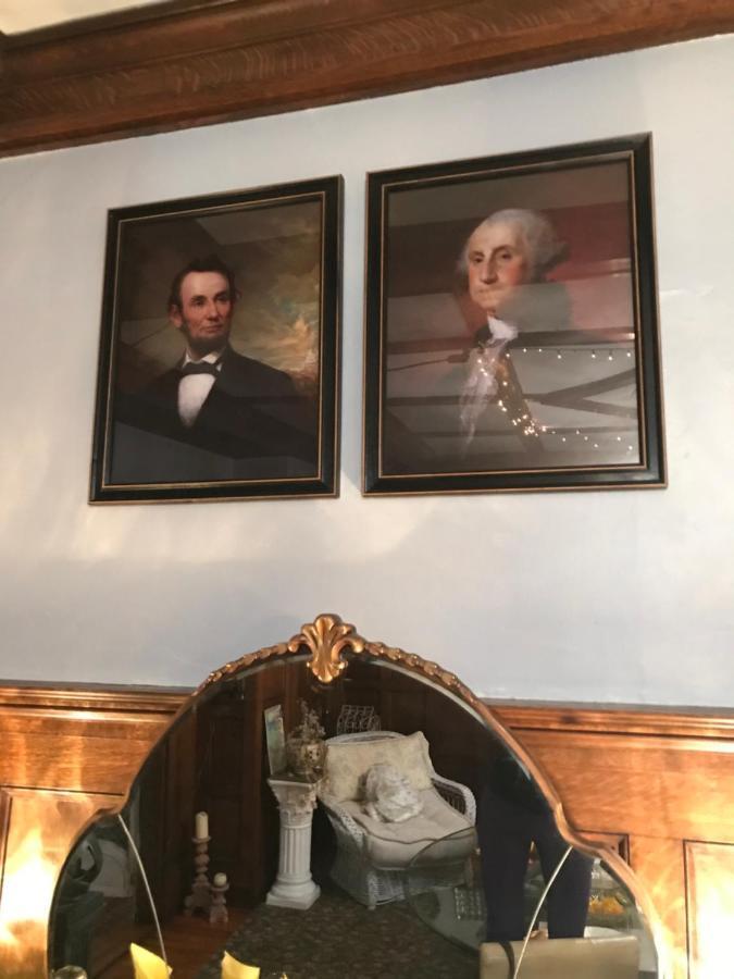 Bel'S Inn Bed And Breakfast Кингстън Екстериор снимка